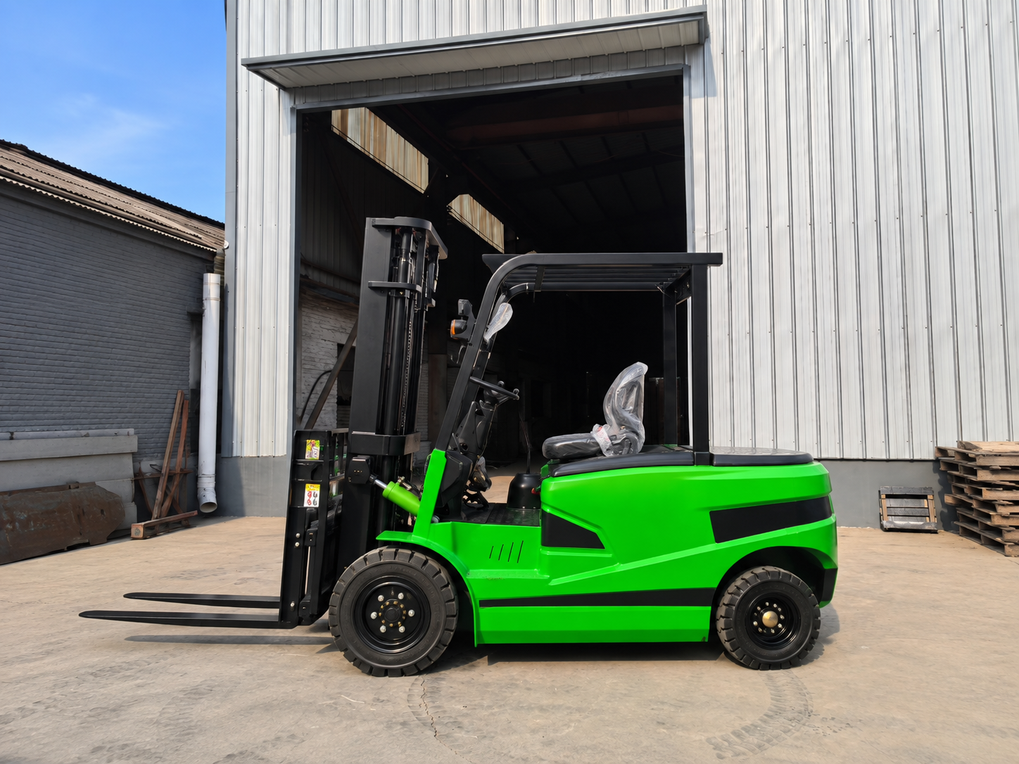 1-4 Ton D-Series Forklift